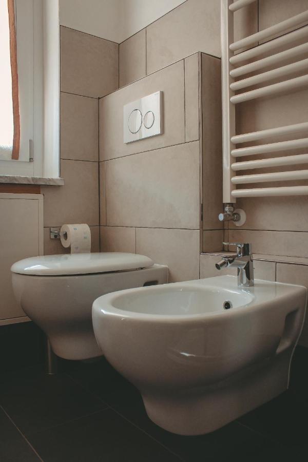 L'Adret Hotel Gressan Bagian luar foto